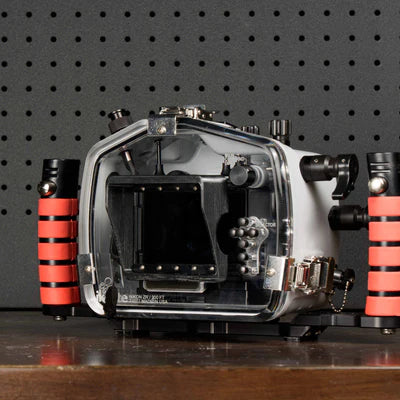 200DL Nikon ZR Ikelite Underwater Housing