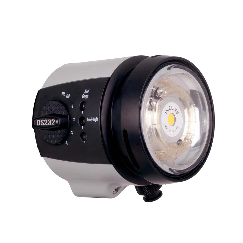 Ikelite DS232 STROBE + VIDEO LIGHT FRONT