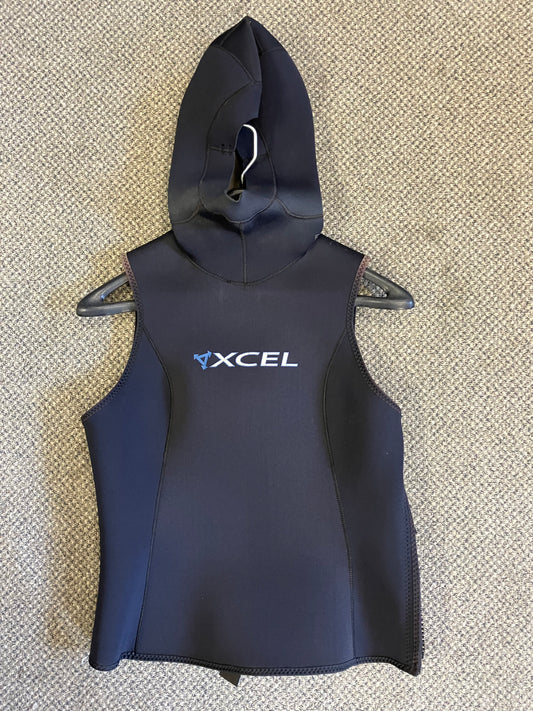 USED AS IS, Xcel Ultrastretch Hooded Vest, Size 10