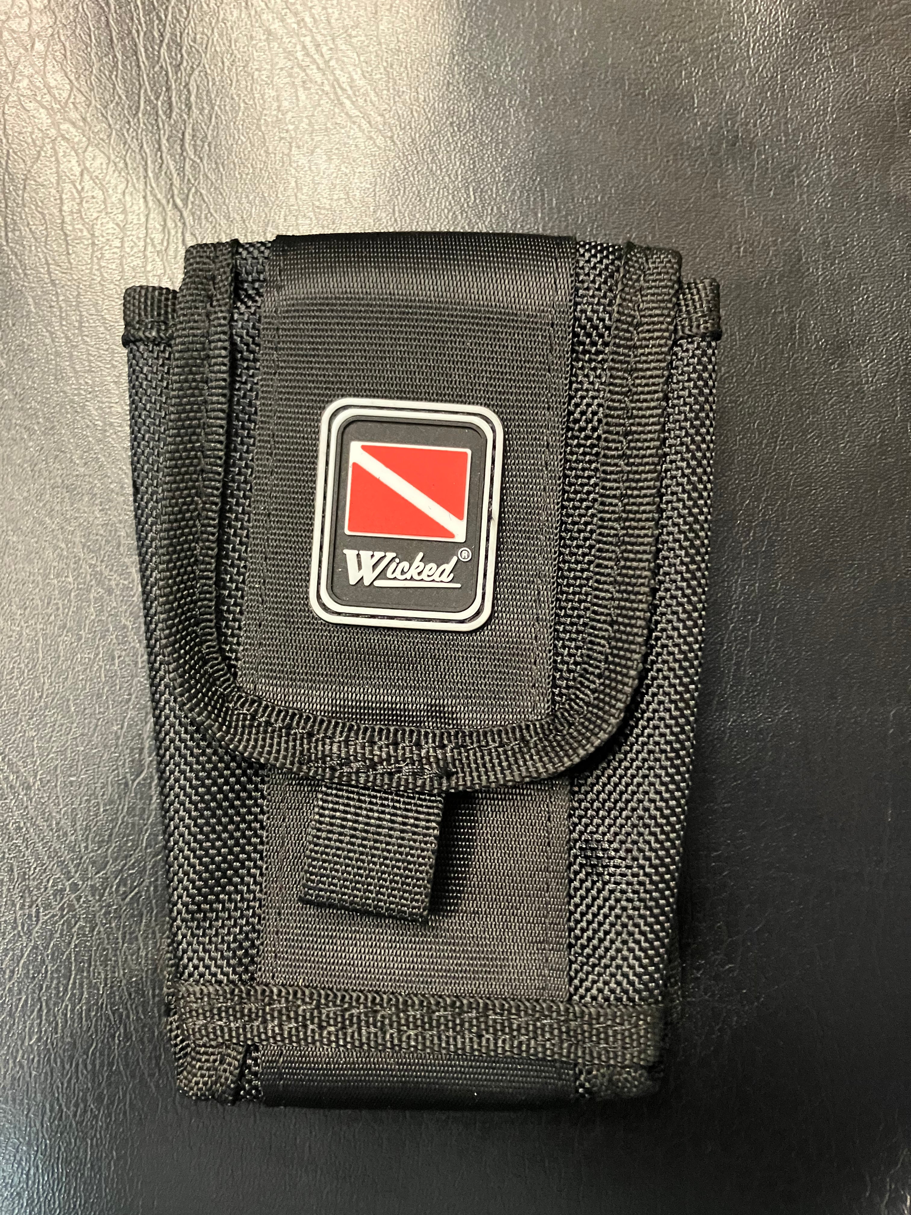 Accessory pocket – Hollywood Divers