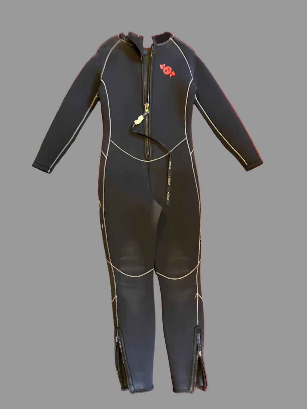 Used womens 7/5mm Wetsuit XL