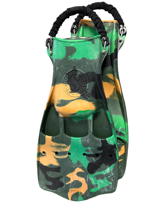 Used scubapro Camo jet fins- L