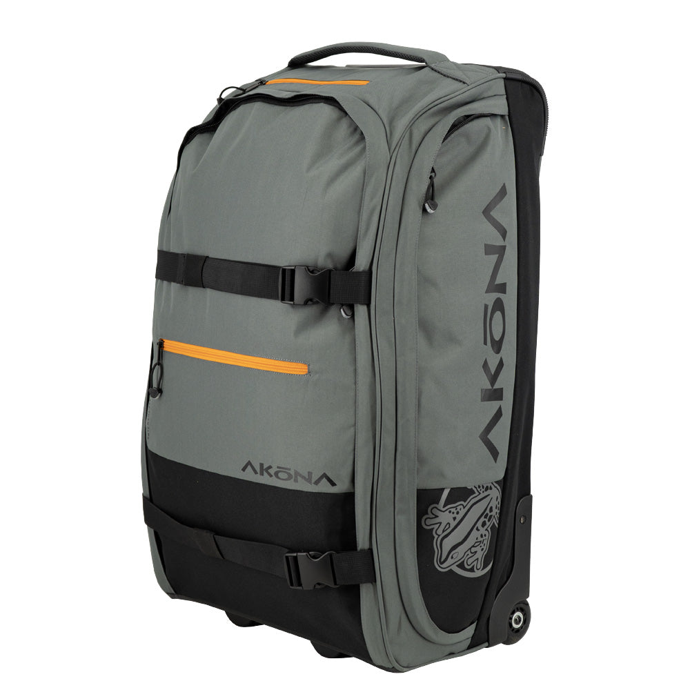 Akona <9 lbs. Roller Bag