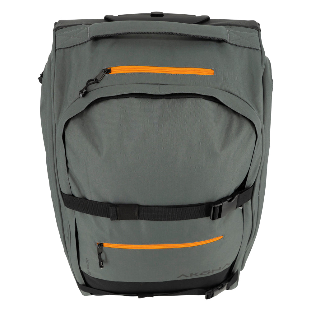 Akona <9 lbs. Roller Bag