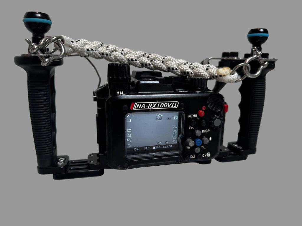 Used Nauticam Housing NA-RX100VII with Sony DSC-RX100 VII Camera Body